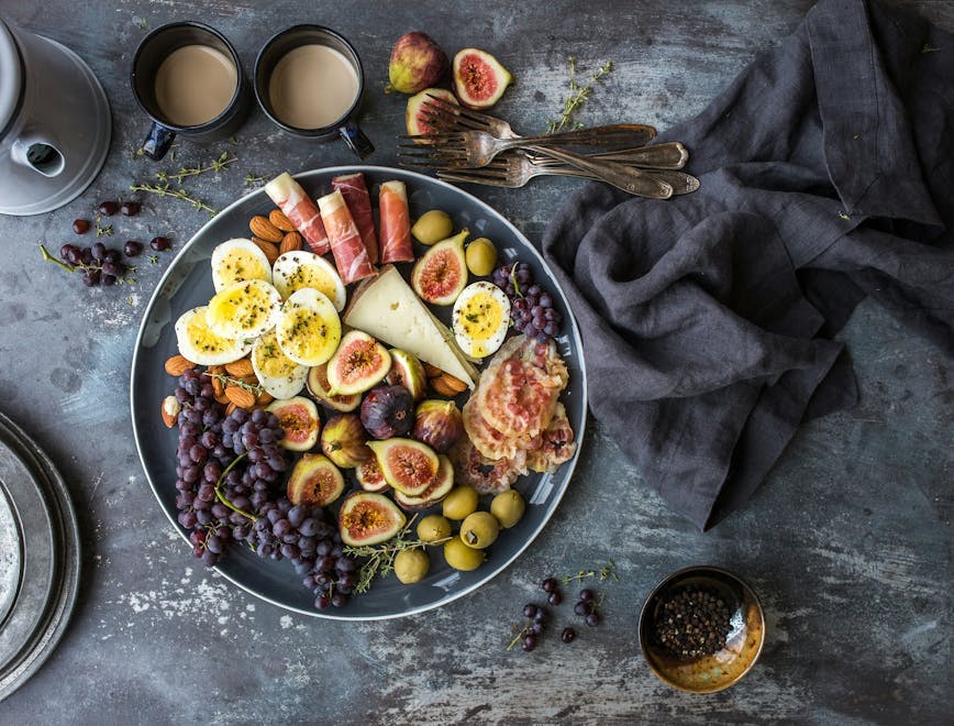 brunch food food presentation plate